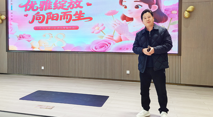 领导2.jpg 领导2.jpg