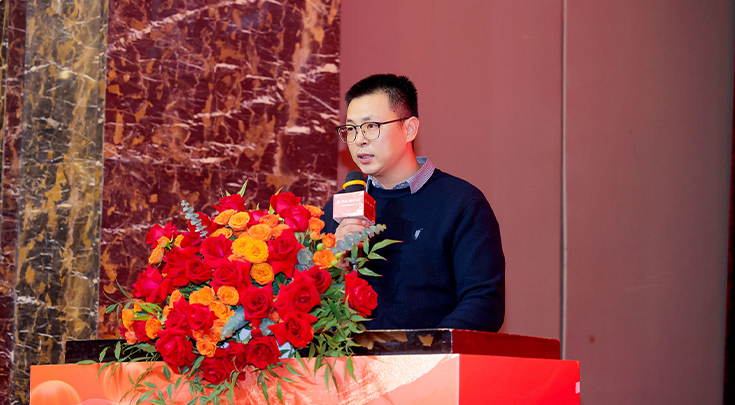 代表发言.jpg 代表发言.jpg
